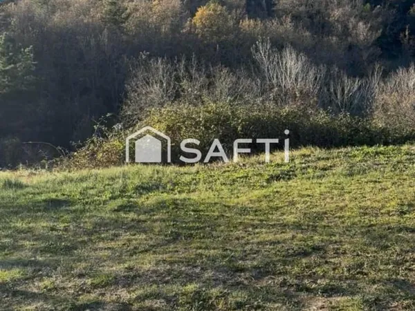 Terrain 1200 m²