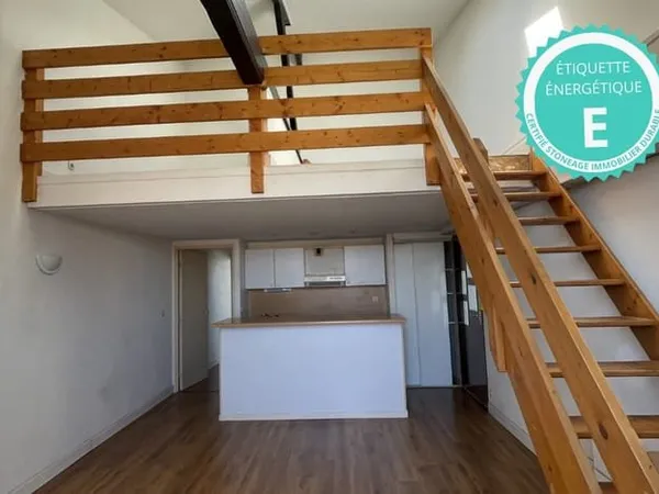 Appartement 1 chambre et mezzanine Quartier Saint Nicolas