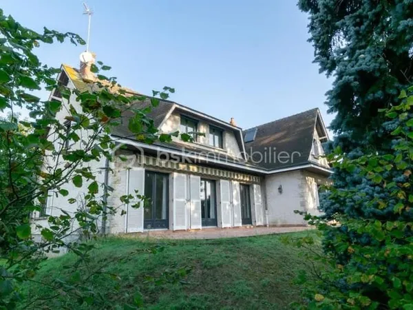 Propriété 9 pièces 210 m²