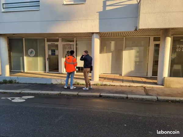 Bureau ou local commercial 60m2 quartier Camus
