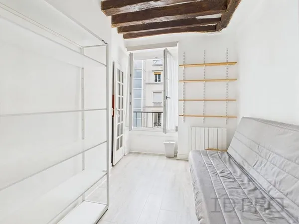 Studio 1 pièce 13 m²