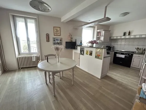 maison de ville avec grande dépendance