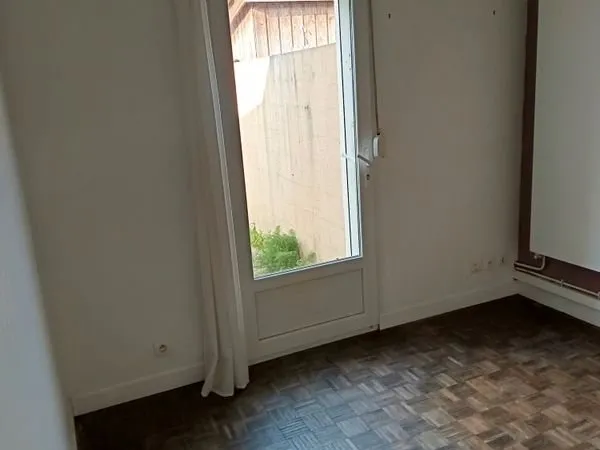 Cabinet infirmier à louer, 9 m2, dans cabinet médical et ostéopathe, quartier Epinette