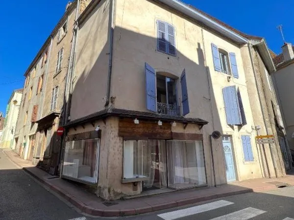 Immeuble 210 m²