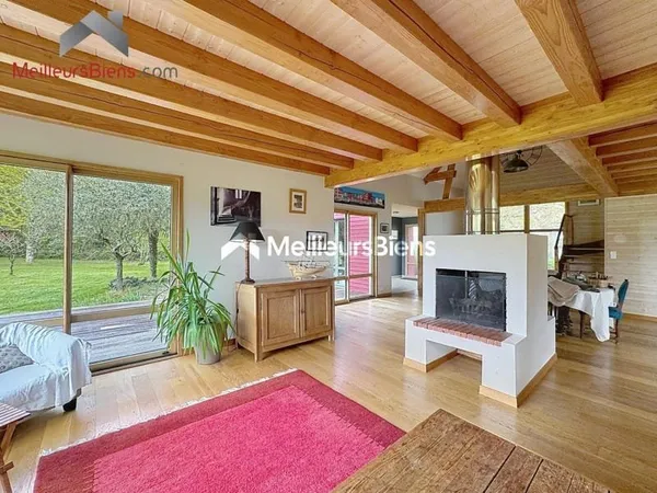 Propriété en ossature bois - 253 m2 - Environnement privilégié à Saint Molf