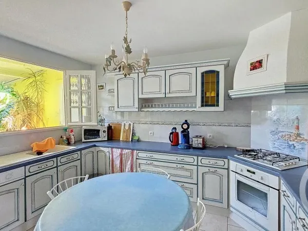 Maison 7 pièces 211 m²