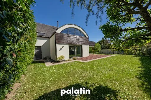Maison 5 pièces 236 m²