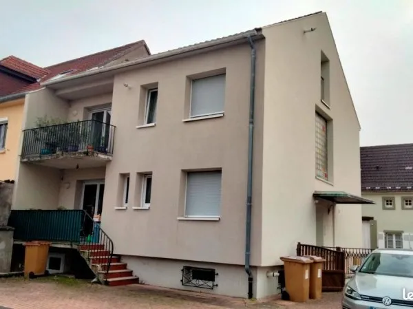 Immeuble calme 3 appartements à GROSBLIE