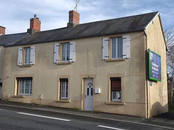 EXCLUSIF ! CHARMANTE MAISON DE VILLE - 3 CHAMBRES