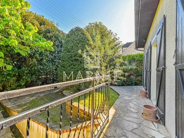 Vends maison - 138.75m² - 6 pièces, 4 chambres - Argenteuil 95100