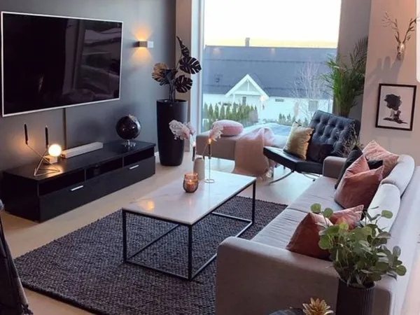 Studio 40M² OU T2 / Proche tram et Commodités