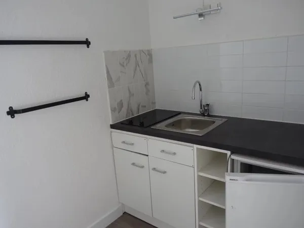 STUDIO - GRENOBLE (CHORRIER-BERRIAT)