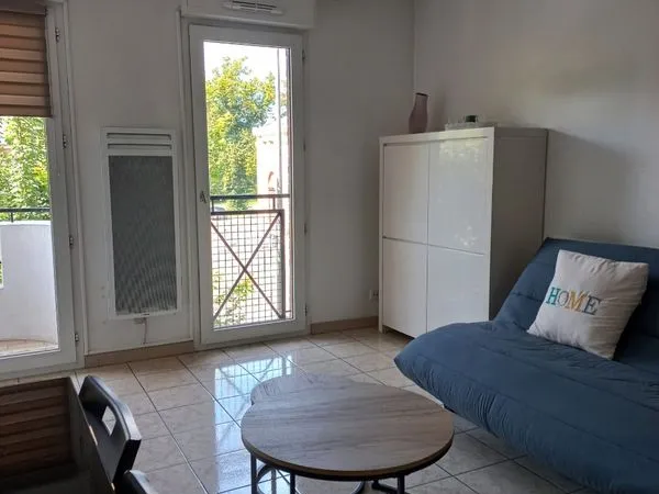 Reims Centre loue F2 meublé 37m2