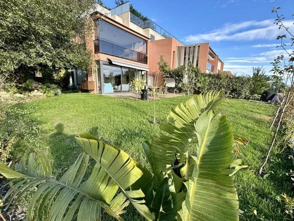 Propriété de Prestige à Vendre à Nice sur la Colline de Crémat