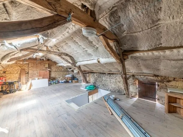 Maison de bourg de 5 pièces principales