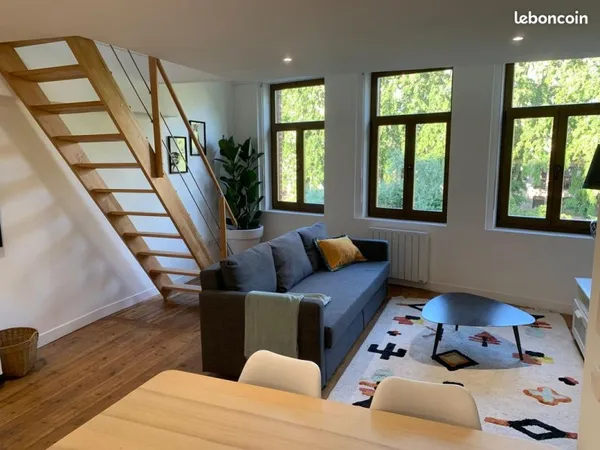 Loue T4 meublé de 76m² en duplex - Vieux Lille