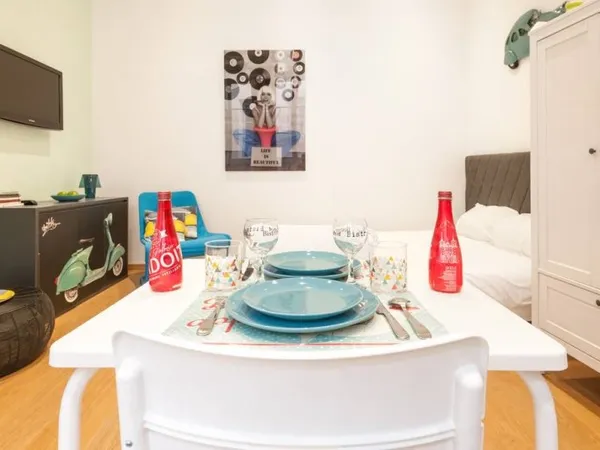 Loue studio meublé 26m² Vieux Lyon au calme à partir d'août 2025