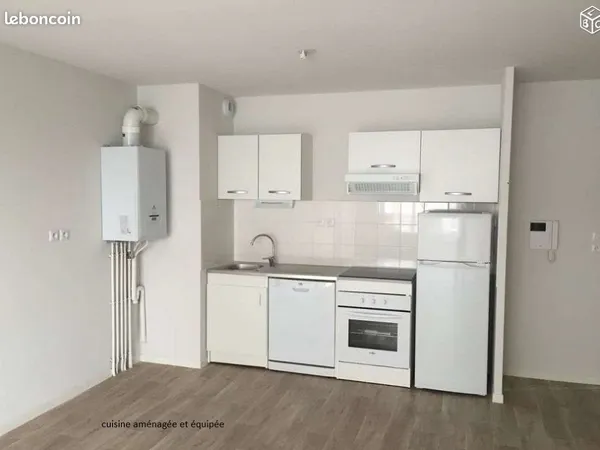 Appartement T3 dans résidence avec balcon