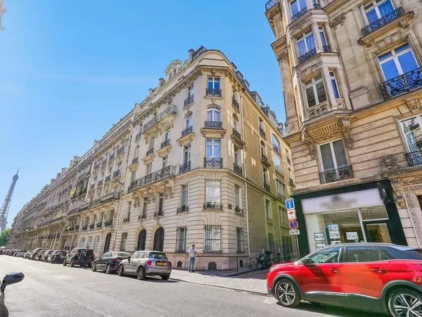 Bureaux 300 m²