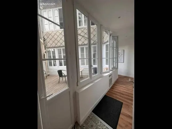 Studio 133 m²