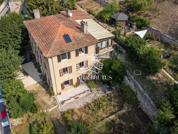 Appartement T4 avec jardin et vue