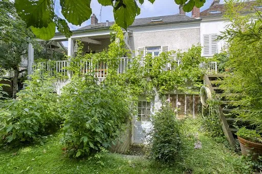 Maison 7 pièces 206 m²