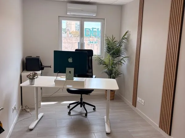 BUREAU 11,25m2 - avec parkings - LA VALETTE DU VAR