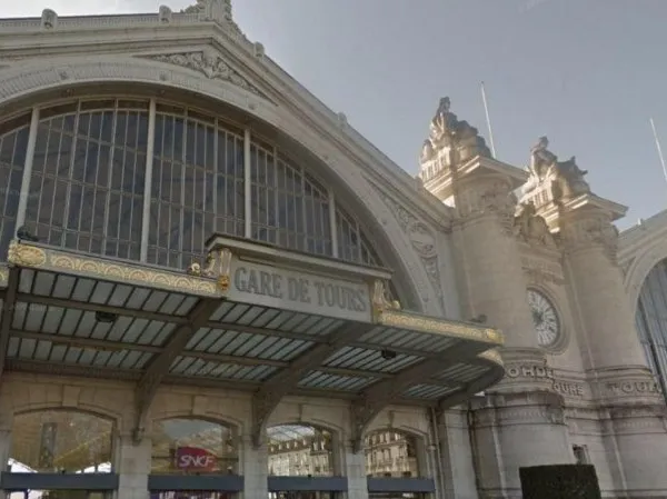 Stationnement Vente Tours   18000€