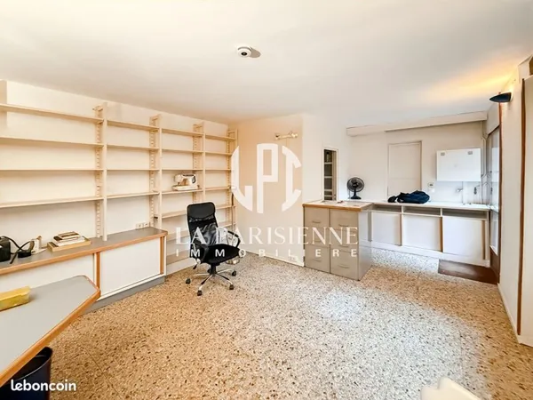 Bureaux 28 m² PARIS