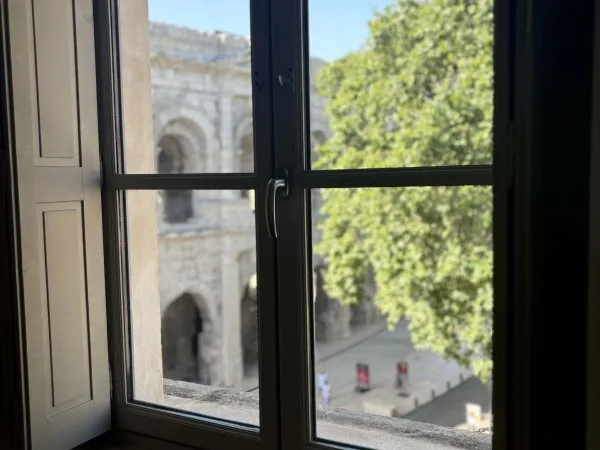 Exceptionnelle appartement face aux Arénes