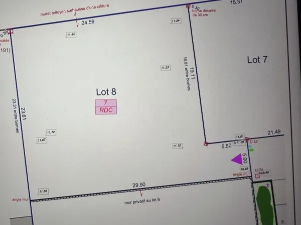 Terrain 414 m²