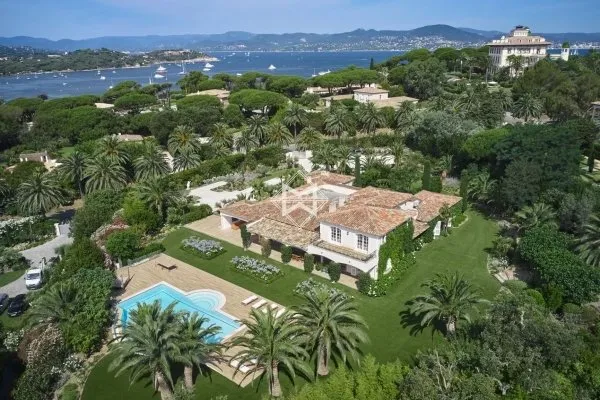 Les Parcs de St Tropez - Belle bastide - Grands volumes