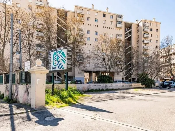Appartement 4 pièces 65 m²