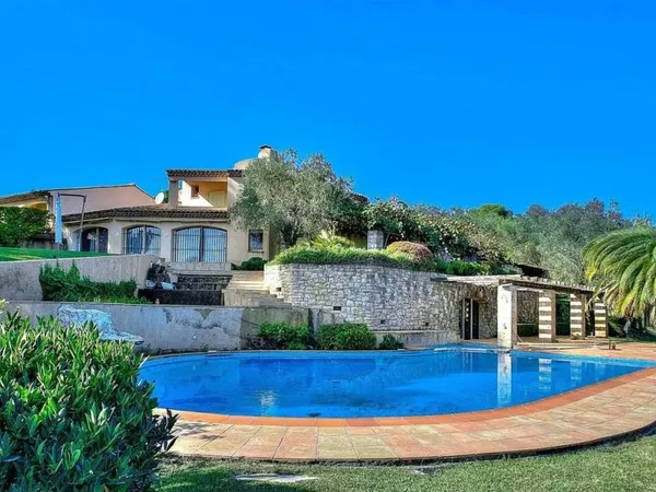 Maison de luxe 9 pièces 385 m²
