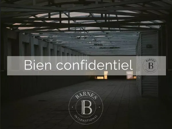Exclusivité - Le Bouscat Hippodrome - Hangar - Parcelle de 710 m² - Parkings