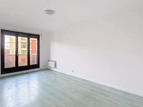 Studio 1 pièce 24 m²