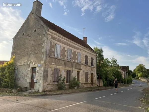 Maison et grange à restaurer