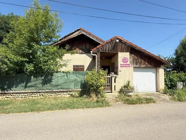 MANTHES - Maison plain-pied 89 m2 environ sur une parcelle d