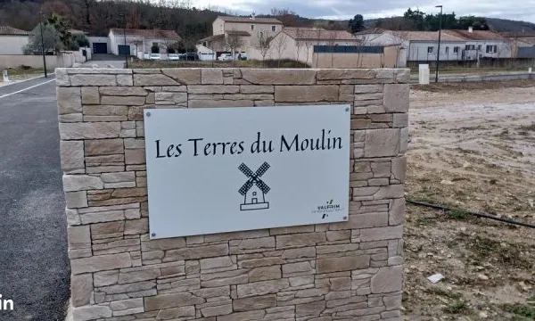 Terrain 400 m² Puygiron