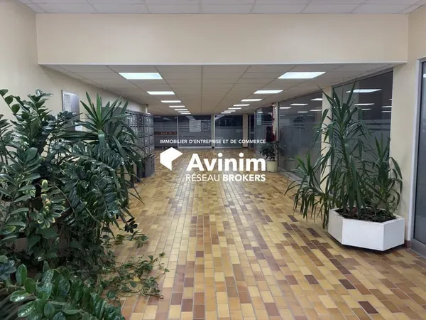 Immeuble industriel 80 m²