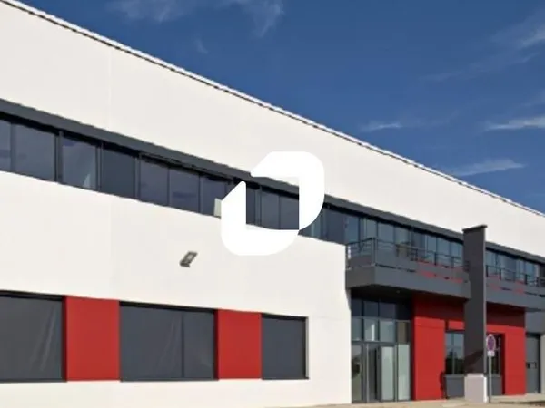 Local d'activité 2 029 m²