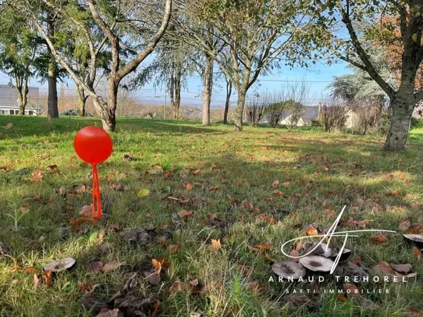 Terrain à bâtir de 1219 m² à TIERCE (49)