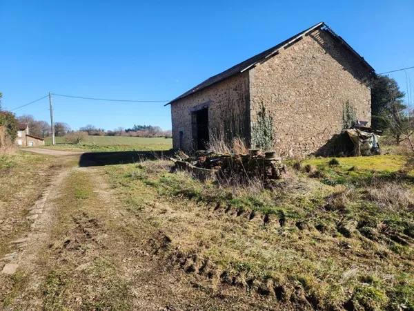 Grange + Maison à refaire