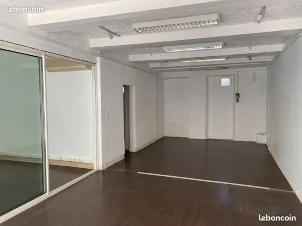 Local - Bureaux 66m2 à louer La Seyne sur Mer