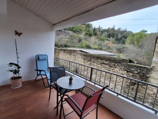 Appartement Bedarieux avec garage et terrasse