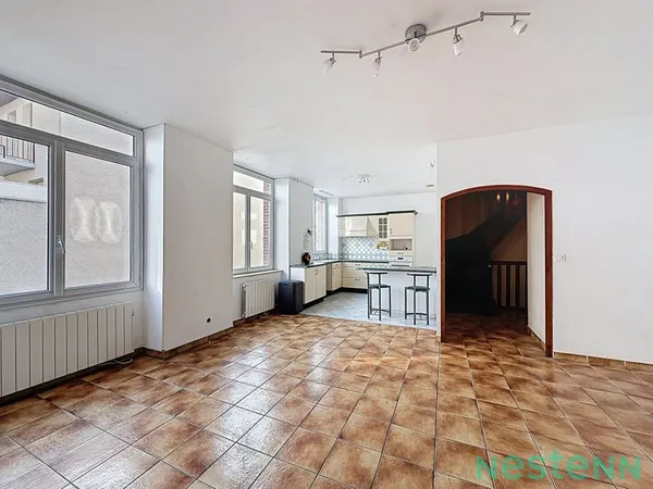 MAGNIFIQUE MAISON DE VILLE DE TYPE 5 SECTEUR BELLEVUE