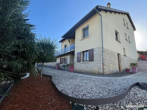 Maison 5 pièces 131 m²