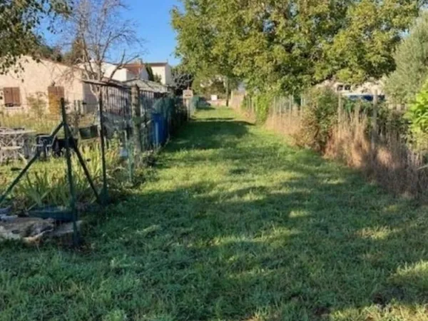 Terrain 2987 m²