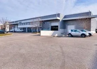 Local d'activité 1032 m²