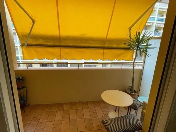 Studio 1 pièce 24 m²